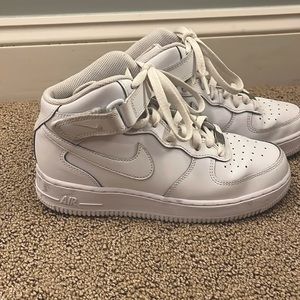 Youth Nike Air Force 1 High Size 6Y
